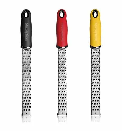 Microplane 46002 - Premium Classic Extra Coarse Zester Cheese Grater Black 