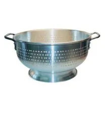 Winco 8Qt.Aluminum Colander [ALO-8BH]