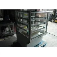 Leader HBK36-D - 36" Dry Bakery Display Case - High Volume