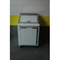 Universal BM27SC - 27" Sandwich Prep Table